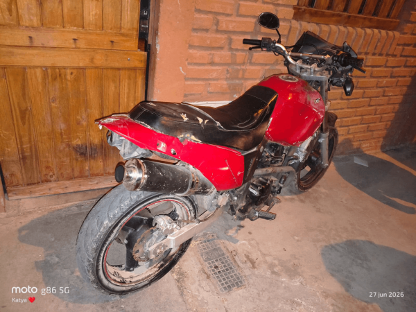 Motocicleta recuperada por la Policía tras una denuncia de robo en Rawson