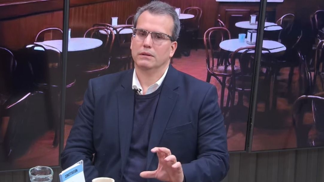 Carlos Munisaga durante una entrevista difundida por Diario Huarpe.