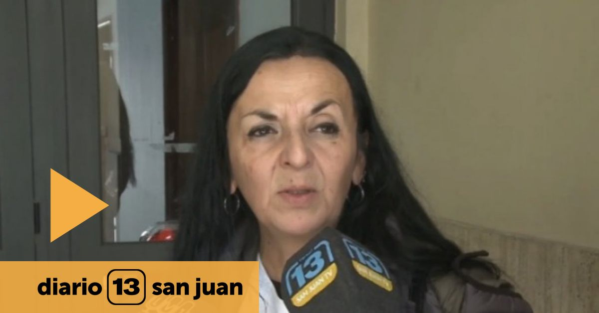 Verónica Luna, hija de Estela Carrizo, durante su pedido de justicia