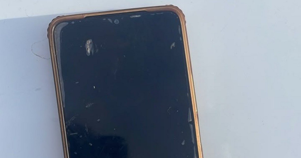 Intentó robar un celular en Rawson y lo detuvieron a dos cuadras, a los dos minutos
