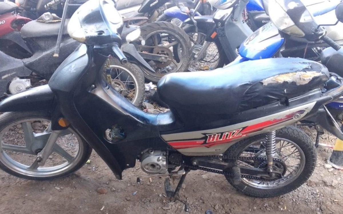 Motocicleta secuestrada por la Policía durante un control en Rawson