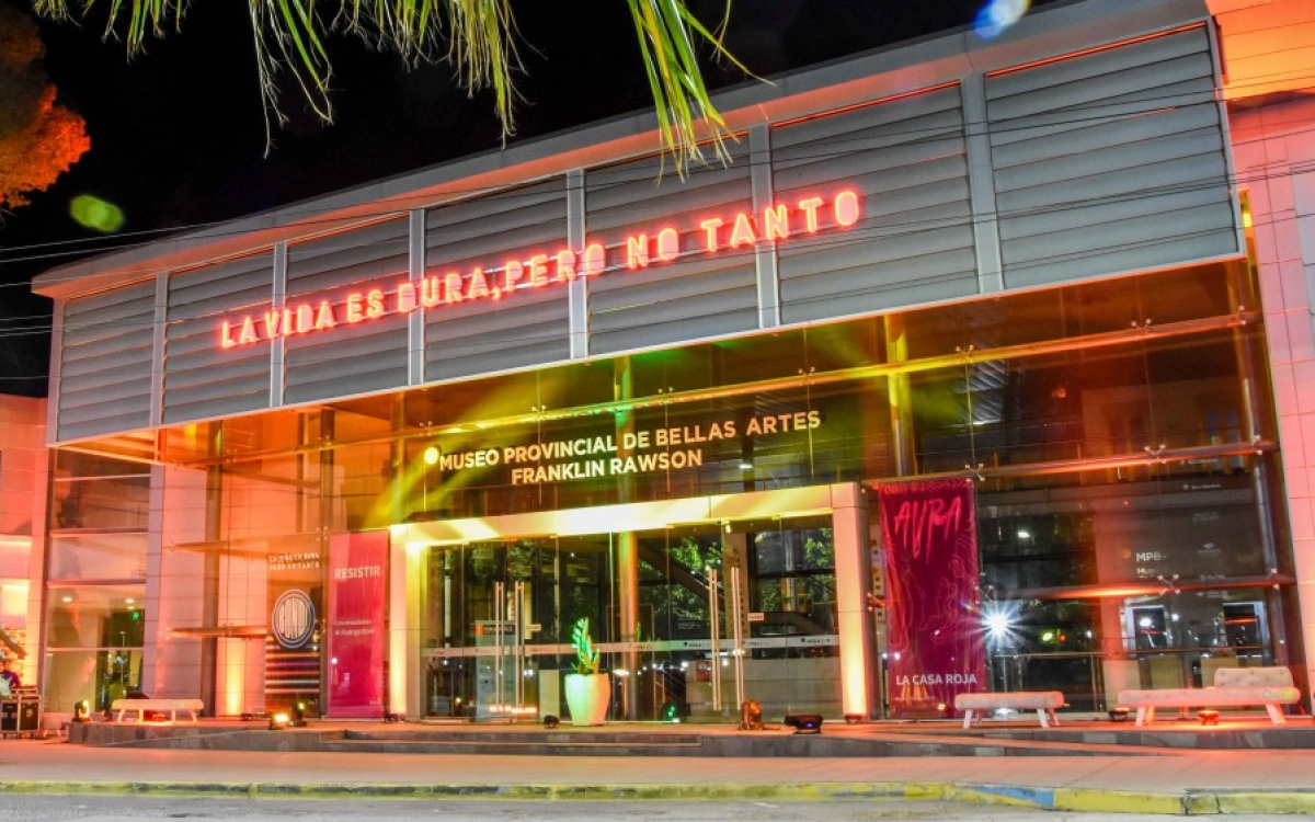 Fachada del Museo Provincial de Bellas Artes Franklin Rawson.