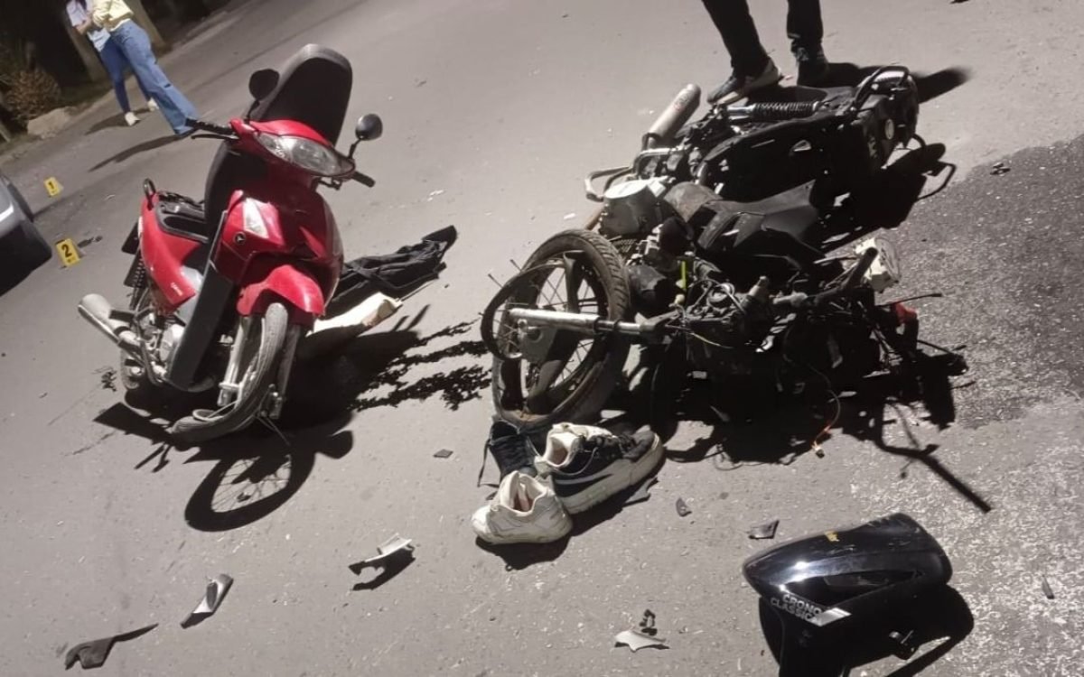 Escena del triple choque en San Miguel y Recabarren, Rawson. CrÃ©dito Tiempo de San Juan.